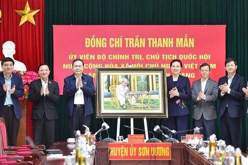 Chủ tịch Quốc hội Trần Thanh Mẫn thăm và làm việc với tỉnh Tuyên Quang