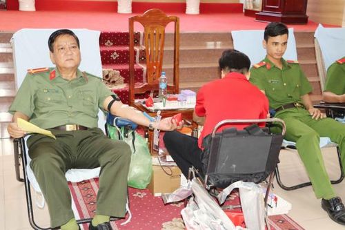 Công an tỉnh Bạc Liêu tổ chức hiến máu tình nguyện