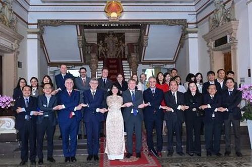 Vương quốc Anh sẵn sàng hỗ trợ TPHCM trong lĩnh vực y tế số và phát triển nhân lực y tế