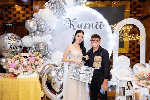 Á hậu Kim Khỏe đón tuổi mới, làm 'nàng thơ' của nhà thiết kế Tommy Nguyễn