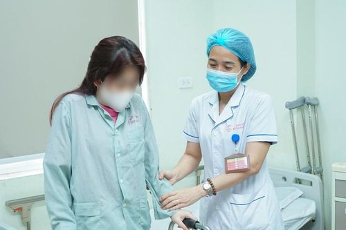 Phẫu thuật thành công ca bệnh 'xương hóa đá' hiếm gặp