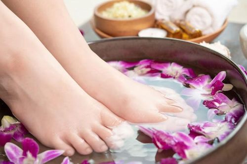Một thói quen buổi tối rất tốt để giảm đau khớp
