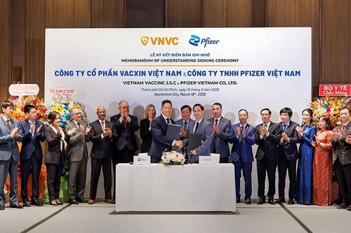 Pfizer ký kết hợp tác với VNVC về chia sẻ kiến thức sản xuất vắc xin công nghệ cao