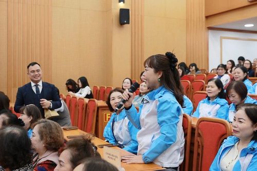 Phát huy vai trò quan trọng của phụ nữ trong kỷ nguyên mới