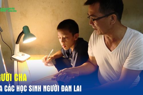 Người cha của các học sinh người Đan Lai