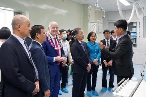 Lãnh đạo TP Đà Nẵng dự lễ khánh thành hệ thống chụp mạch số hóa xóa nền (DSA)