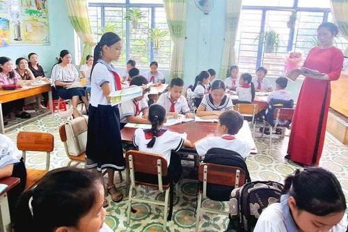 Ngành giáo dục Hải Lăng (Quảng Trị) gặt hái nhiều thành tích nổi bật