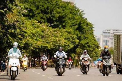 Miền Bắc trời hửng nắng sau những ngày dồn dập đón không khí lạnh