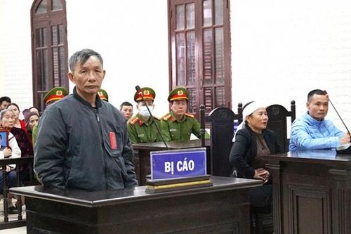 Tuyên án 19 năm tù cho bị cáo giết người vì mâu thuẫn đốt cỏ