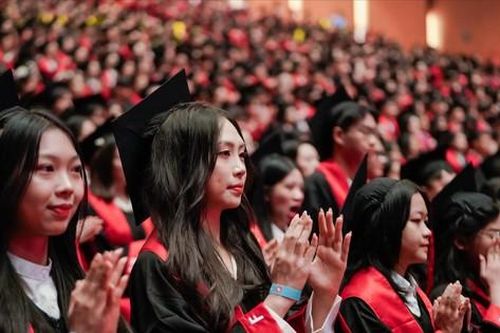 Quy hoạch mạng lưới trường đại học: Chưa theo kịp sự phát triển kinh tế, xã hội