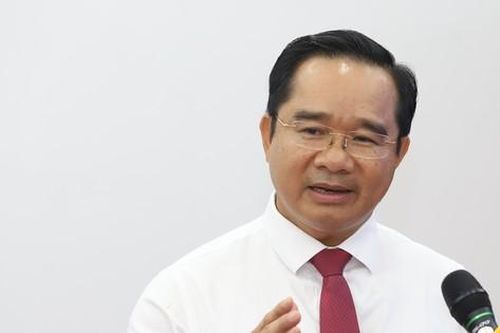 Chủ tịch TPHCM chỉ đạo khẩn sắp xếp bộ máy thành phố