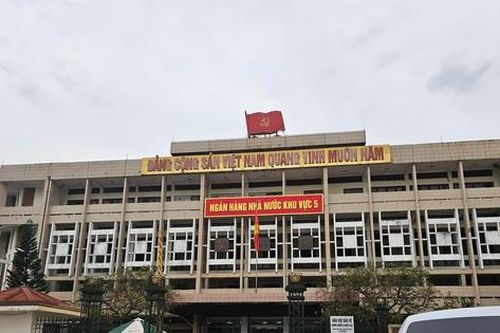 Công bố nhân sự Giám đốc, Phó Giám đốc Ngân hàng Nhà nước khu vực 5
