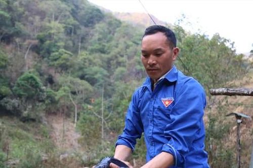 Chàng trai 5 năm kiên trì đưa cá hồi, cá tầm lên núi