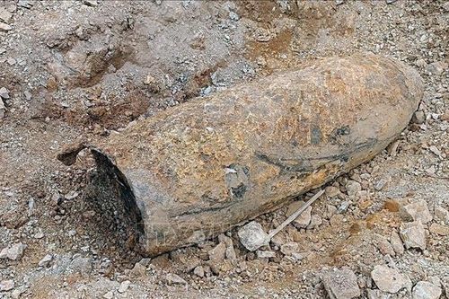 Hủy nổ quả bom nặng 340 kg còn nguyên kíp nổ