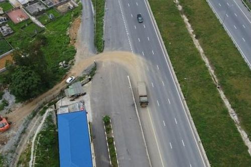 Phạt hơn 2 tỷ đồng vụ 'xé rào' khai thác đất trên cao tốc đoạn qua Thanh Hóa