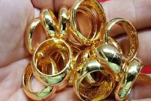Nóng nhất trong ngày: Giá vàng phá vỡ mốc 100 triệu đồng/lượng; Đấu giá xe Lexus, Range Rover bị tịch thu