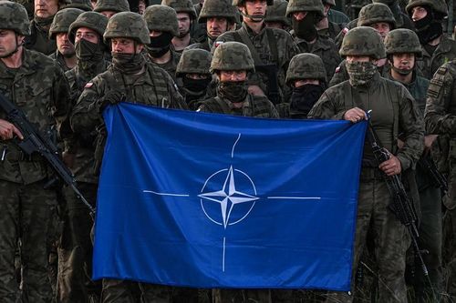 Thủ tướng Anh: Hơn 30 nước sẵn sàng gửi quân tới Ukraine