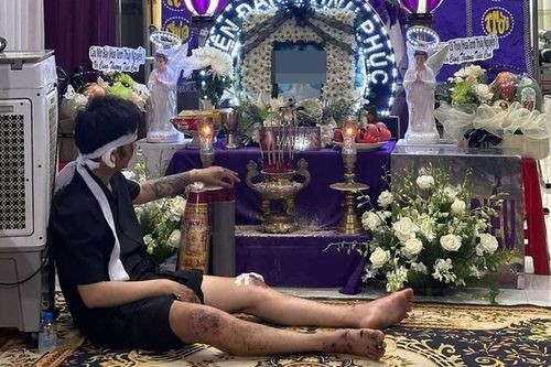 Cô dâu Đồng Nai gặp tai nạn trước đám cưới 5 ngày, chú rể thất thần bên di ảnh