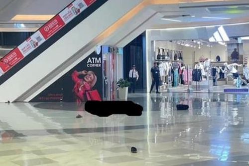 Vụ thiếu niên rơi lầu tại Vạn Hạnh Mall: Công an ghi nhận gì sau khi trích camera?