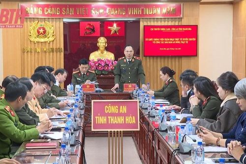 Phóng viên 16 cơ quan báo chí tìm hiểu hoạt động Công an cơ sở trên địa bàn Thanh Hóa