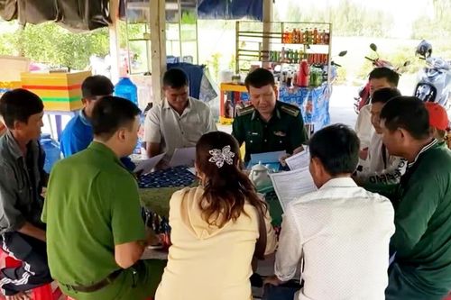 Xây 'thành trì lòng dân' vững chắc ở khu vực biên giới