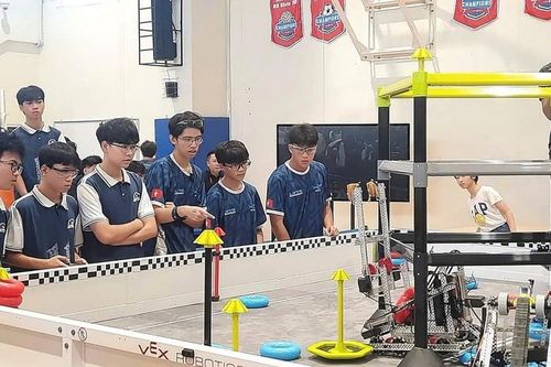 Một trường tại TP HCM giành vé dự cuộc thi Robotics lớn nhất thế giới