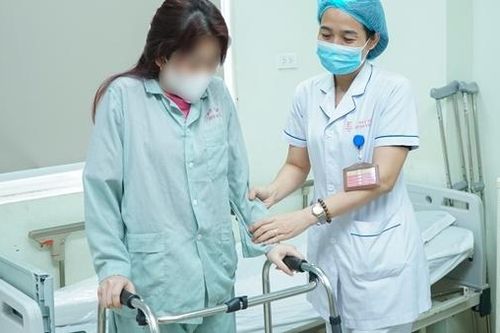 Cứu sống cô gái mắc bệnh 'xương hóa đá' cực kỳ hiếm gặp