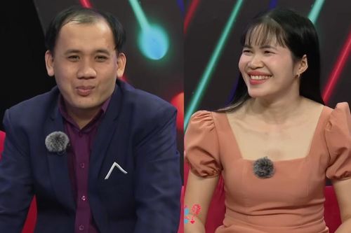 Nhiệt tình ở show hẹn hò, cô gái vẫn từ chối vì 'không thấy cảm xúc khi hôn'