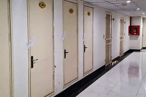 Nỗi lo thiếu an toàn tại nhà C2 Xuân Đỉnh