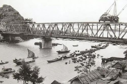 Nhiều hoạt động ý nghĩa kỷ niệm 60 năm chiến thắng Hàm Rồng