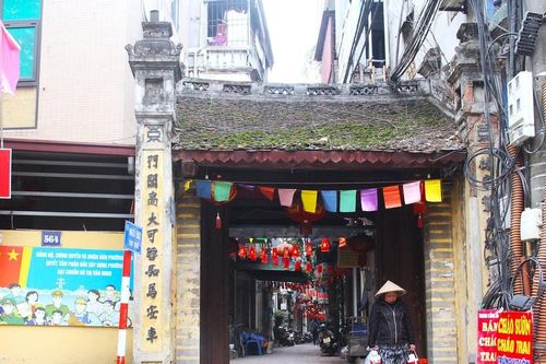 Cổng làng trong phố: Còn và mất -Bài 1: Ký ức làng trong dòng chảy hiện đại