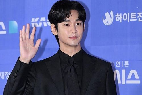 Kim Soo Hyun kiện gia đình Kim Sae Ron