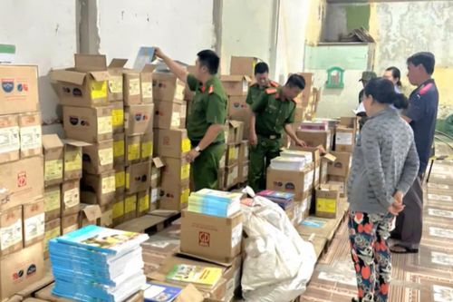 Khởi tố vụ bán sách giáo khoa giả hơn 1,3 tỷ đồng