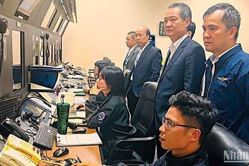 Khai thác phương thức bay mới tại Cảng Hàng không quốc tế Nội Bài