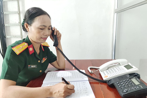 Giỏi việc nước, đảm việc nhà