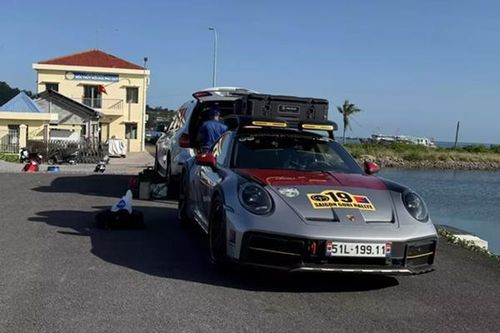 Porsche 911 Dakar của đại gia Việt 'phượt xuyên lục địa' lần 3