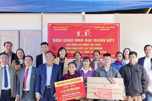 Trao nhà đại đoàn kết, lan tỏa yêu thương đến cộng đồng