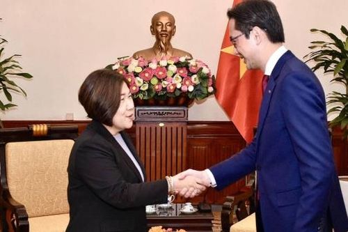 Thứ trưởng Đỗ Hùng Việt tiếp Giám đốc điều hành Ủy hội sông Mekong quốc tế