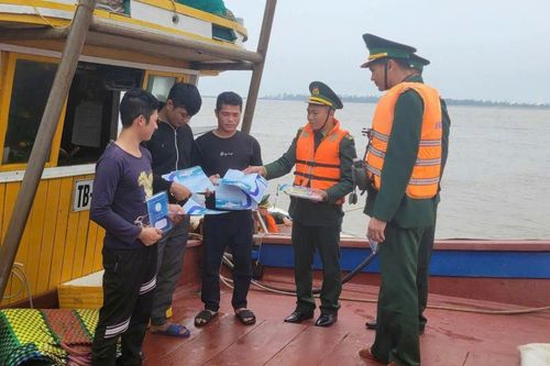 Giữ bình yên một vùng cửa biển