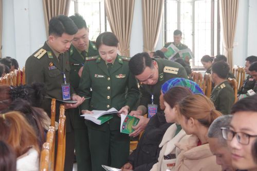 Góp phần nâng cao nhận thức pháp luật cho nhân dân hai bên biên giới