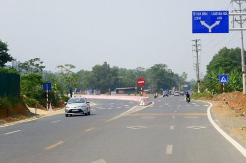 Đường Hòa Lạc - Hòa Bình theo tiêu chuẩn đường cao tốc 6 làn xe, vận tốc 100 km/h