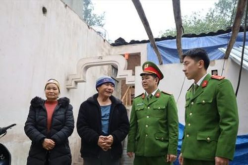 Mái ấm biên cương