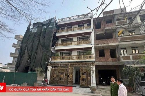 Tạm giữ 2 Chủ tịch phường để điều tra nhận hối lộ