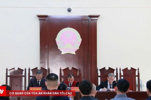 Lập 'liên minh ma quỷ', Chấp hành viên vướng lao lý