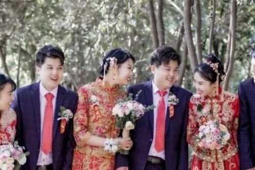 Anh em sinh ba cùng đậu đại học, cùng cưới chung một ngày