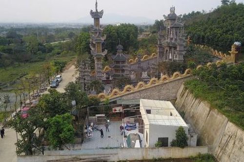 Vụ xây lăng mộ, nhà ở trên đất rừng: Tháo dỡ công trình vi phạm