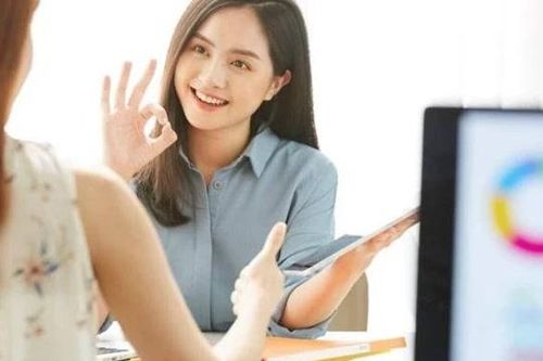 Bật mí cách trả lời khôn ngoan khi đồng nghiệp hỏi về mức lương