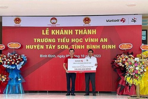 Hàng chục ngôi trường trên toàn quốc được tài trợ từ những tấm vé xổ số tự chọn