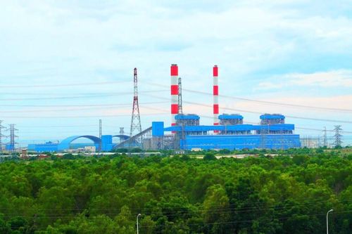 Bụi đen ở khu vực Trung tâm Điện lực Vĩnh Tân phát tán vào nhà dân