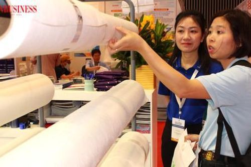 Vì sao vẫn còn chuyện 'lấy đá ghè chân' doanh nghiệp?